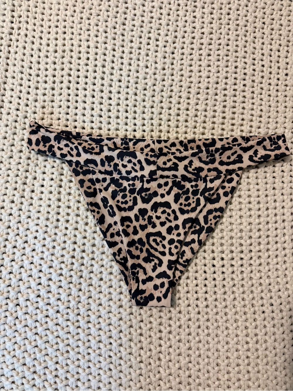 Skatie Cheryl Bikini Bottoms Size Large